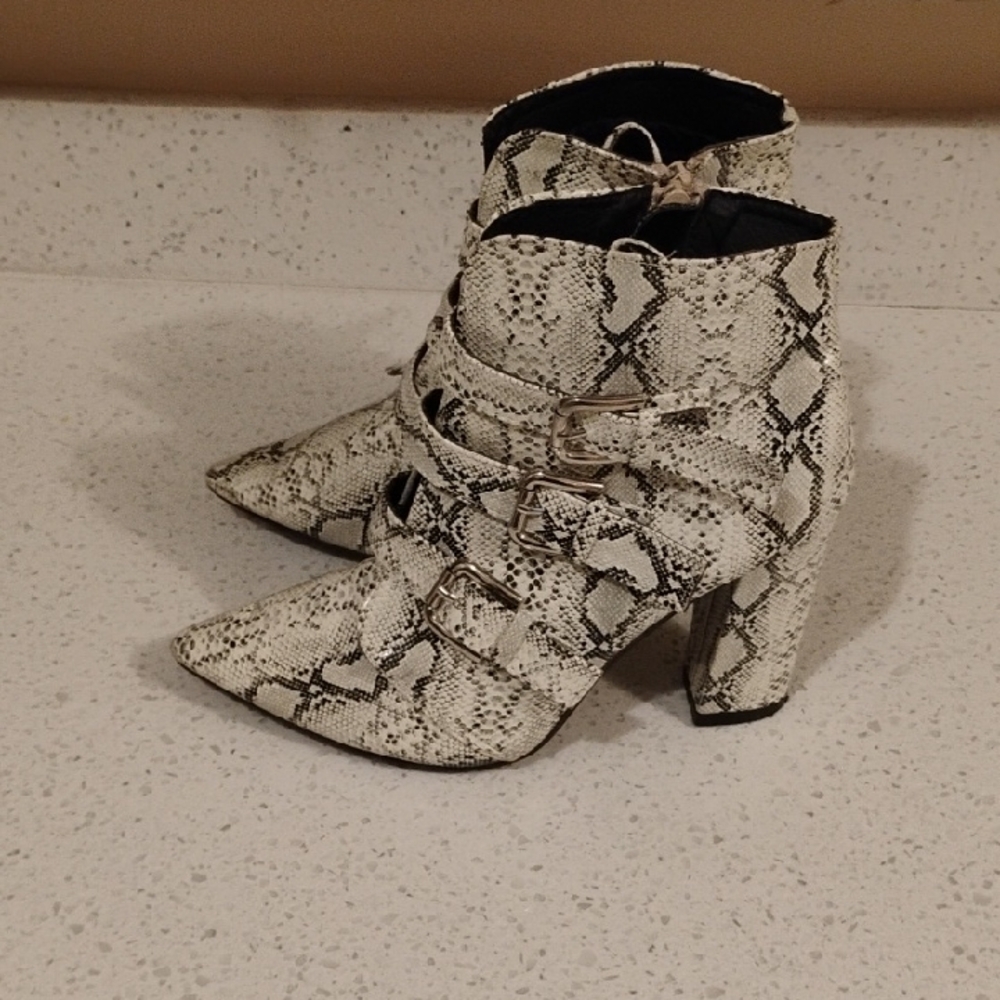 Snakeskin Patterned Ankle Boots Size 40 Women